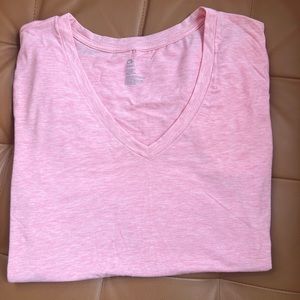 GapFit Motion V Neck T-Shirt